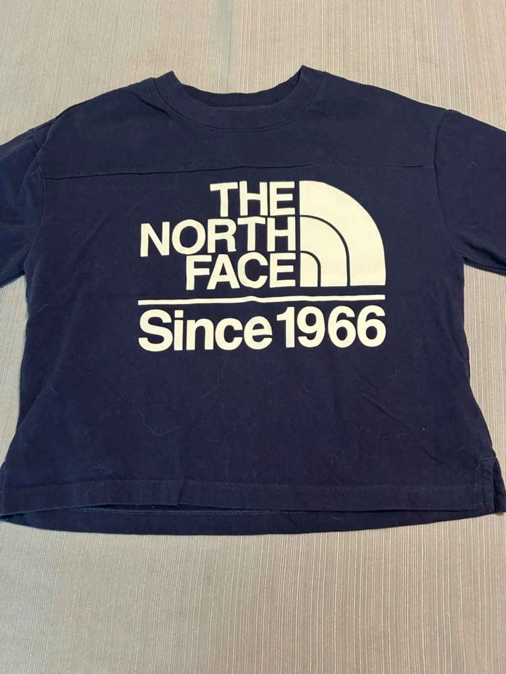 The North Face Navy Short-Sleeve Logo Tee - Picture 5 of 11